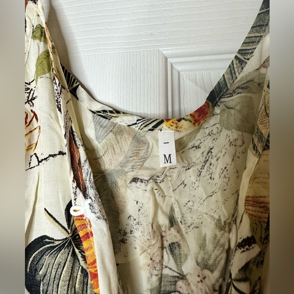 Floral Romper Ties at Ankles - Picture 6 of 6